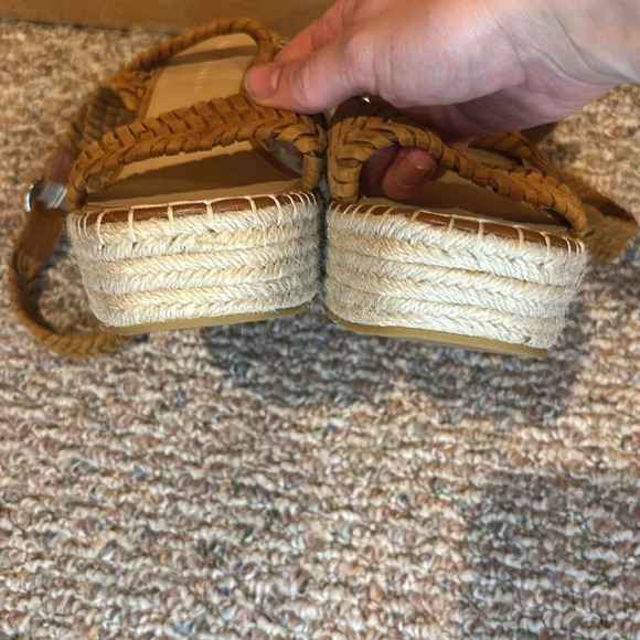 ‼️VERONICA BEARD shoes‼️ - Picture 3 of 7